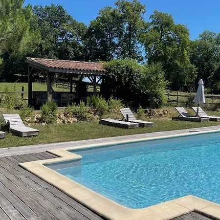 Hameau Du Hour *
